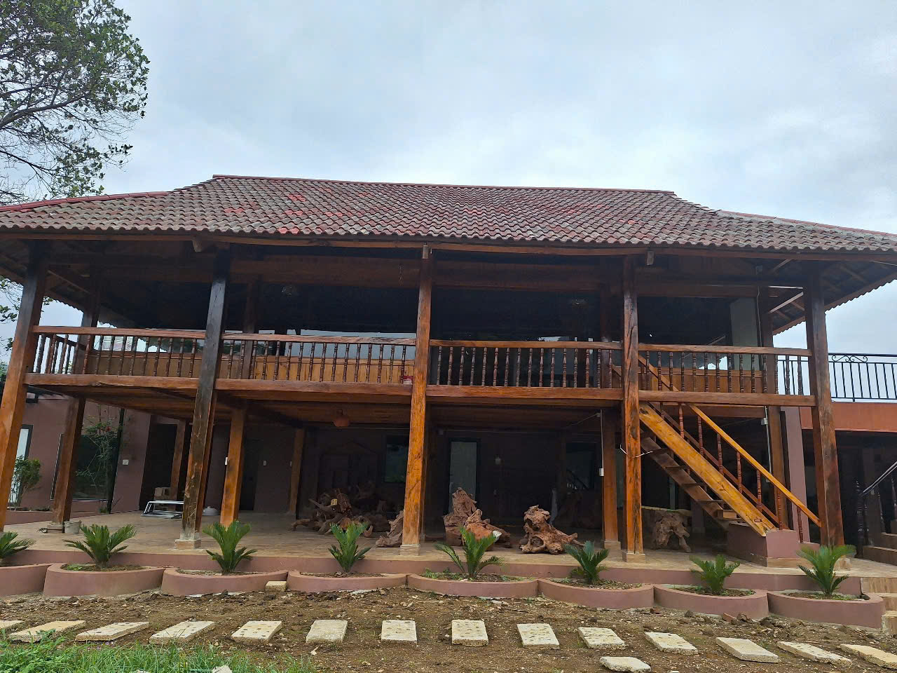 Nhà sàn resort Ninh Bình